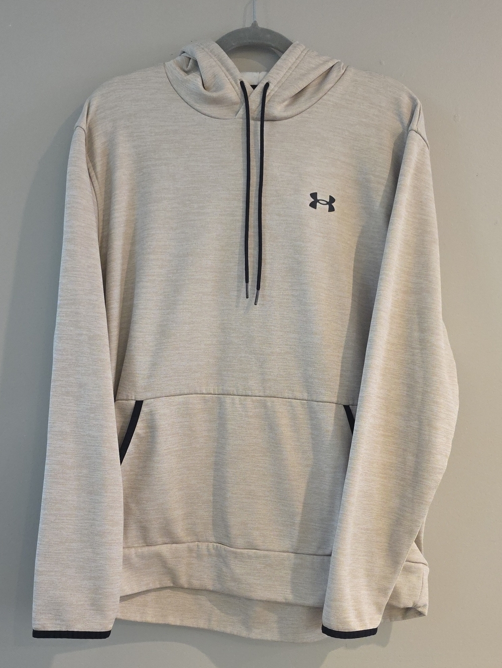 Under Armour Men’s Heather Beige Pullover Hoodie with Black Accents